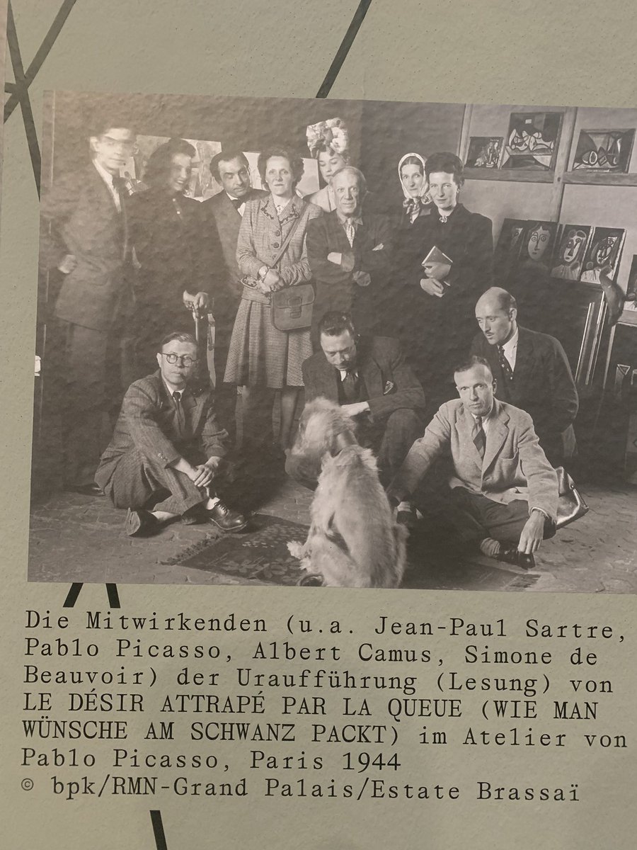 SimoneBoudoir's tweet photo. Hätte diese Gang gerne twittern sehen. https://t.co/i7bMnMZxWY