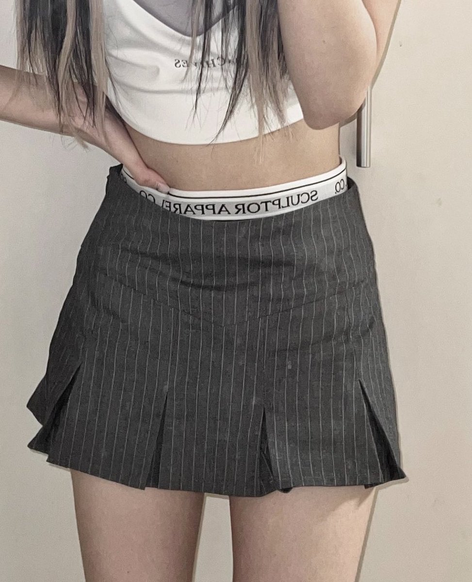 bloombaloom's tweet photo. หิ้วเกาหลี รอไม่นาน
🇰🇷 sculptor 🇰🇷
กระโปรง sculptor Peekaboo Lowrise skort

🤍 ไม่มีค่าหิ้ว
🤍 กระโปรง : 2,759 บาท
       Size xs s m 

✈️ บิน 11-18 ตค. ถึงไทย 18 ตค.
📦 จัดส่ง 18-19 ตุลาคม 

#หิ้วเกาหลี #พรีออเดอร์เกาหลี #พรีเกาหลี #รับหิ้วเกาหลี #เกาหลี #ถูกและดี #sculptor https://t.co/GCbmSoWdWp