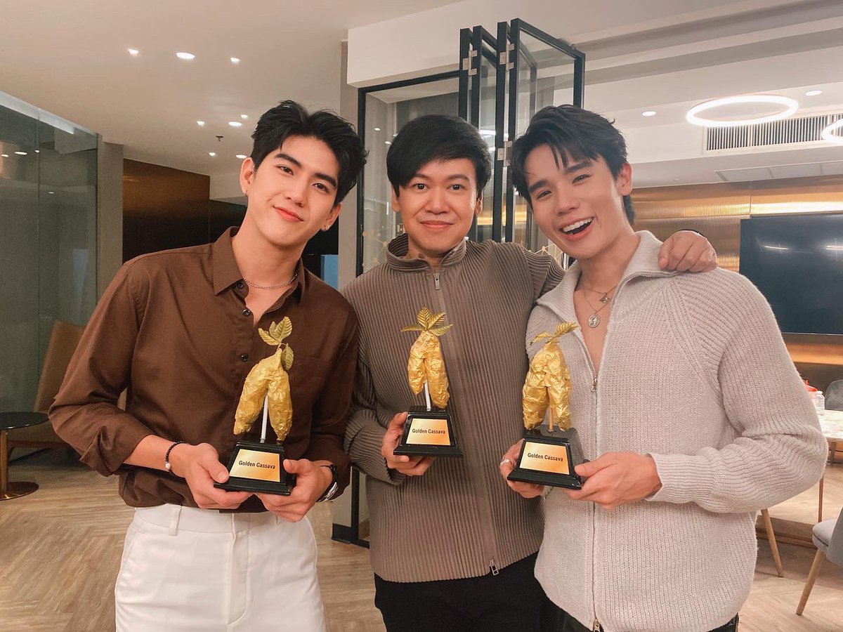 xiseks's tweet photo. แล���ผู้ชนะรางวัลมันสำปะหลังทองคำได้แก่…. #ViceVersaFinalEP https://t.co/ZdwHePAlgp