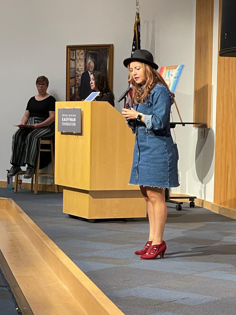 LatinxEdCo's tweet photo. Thank you to our morning Keynote Speaker Sofia González M.Ed., MA. She is a high school teacher and activist from Chicago, IL.
Sofia delivered a powerful speech and helped get the audience motivated and empowered! #evo22 #keynote #speaker #powerful #leckc https://t.co/FEL5GJ4rci