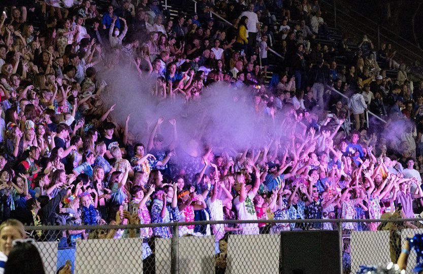 tritonprincipal's tweet photo. Friday Nights Lights! Community Night 2022! Dolphins win 35-7! Photo credit Alan Gibby.
#connectandinspire @dhhs_athletics @FootballDHHS @CapoUnified https://t.co/By5cL7PlY5