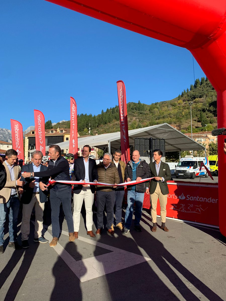 Salida de La Lebaniega Jubilar Bike hoy en Potes <a href="/cantabriaes/">Gobierno Cantabria</a> <a href="/DeportesGobCant/">Deporte de Cantabria</a>  <a href="/SPORTPUBLIC1/">SPORTPUBLIC</a>