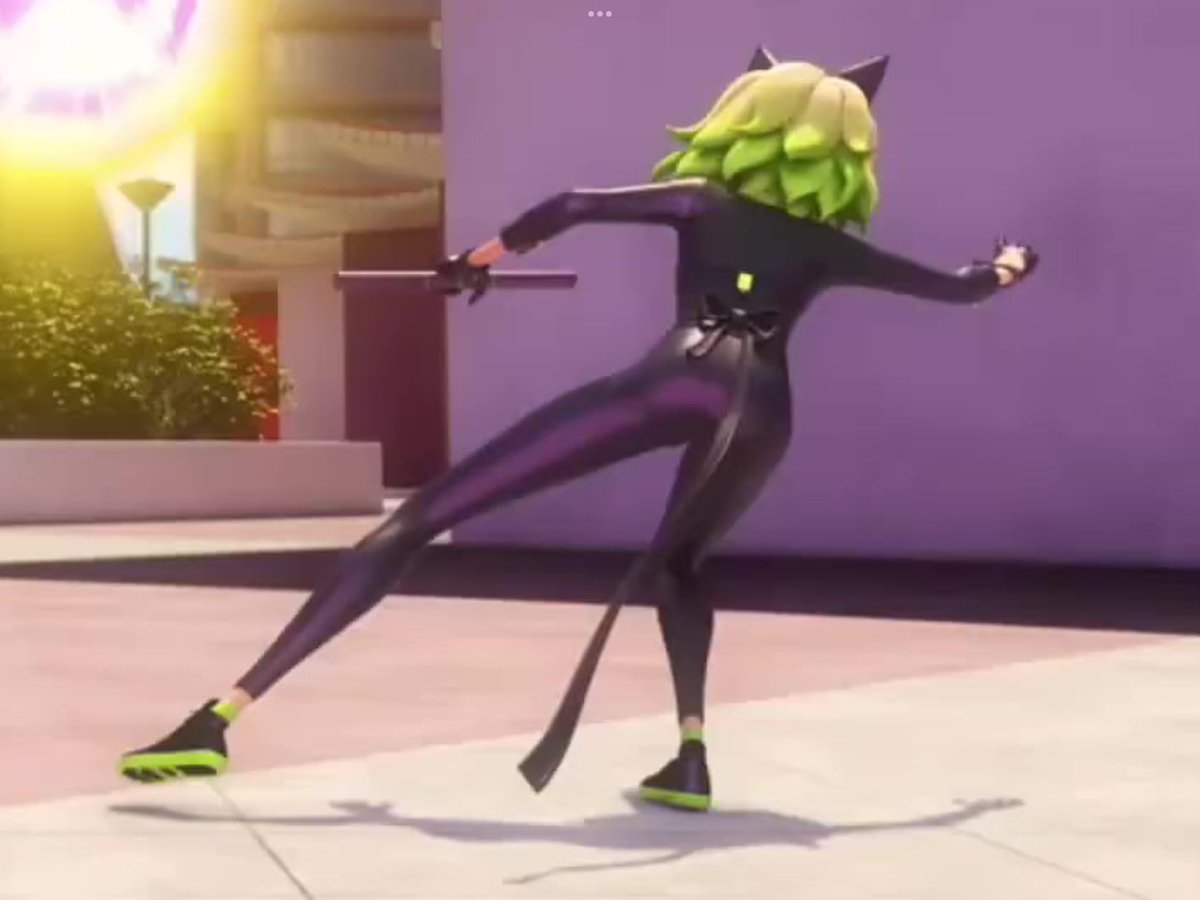 taysaugust's tweet photo. #MLBS5Spoilers 
LOOK AT HER IN BETTER QUALITY OH MY GODDD https://t.co/WLjen6DtKn