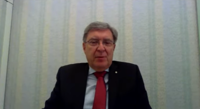 mitgov_it's tweet photo. Il Ministro #Giovannini al Festival #AMDEC: "L'effetto reale del Pnrr si vedrà a partire dal 2023. Il 2022 è stato l'anno in cui siamo stati impegnati nelle progettazioni, nei bandi, nelle assegnazioni". @stefanolepri #1ottobre https://t.co/Mn9hfvOIhV