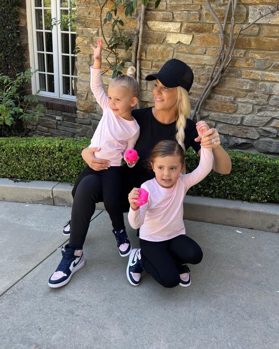 Ready for our trip ✈️ https://t.co/yvNKoKqKlo