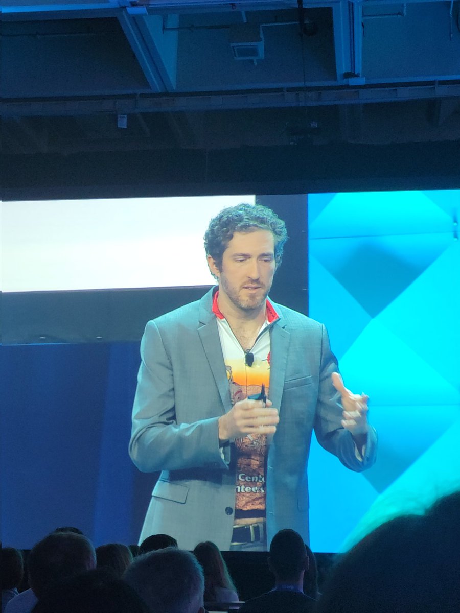 I know it's only the first day, but already I can tell you the highlight of ACEP's scientific assembly in #SanFrancisco is seeing  <a href="/DGlaucomflecken/">Dr. Glaucomflecken</a> midriff peaking out from beneath his cycling jersey. It all makes sense now <a href="/LGlaucomflecken/">Lady Glaucomflecken (she/her)</a>!! 👀🔥💪
