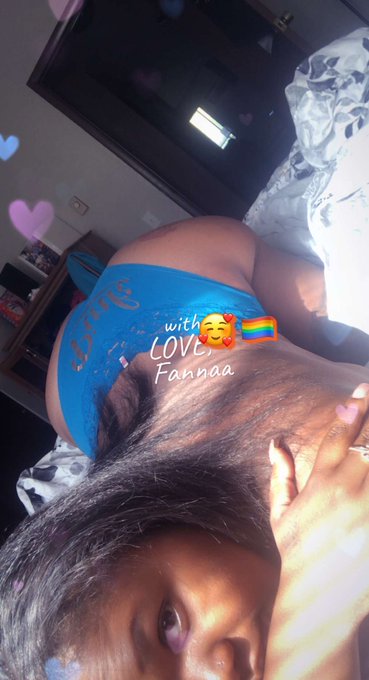 Long ass hair come pull it 😩☺️💆🏾&zwj;♀️😮&zwj;💨 https://t.co/aNwc2C8sOZ