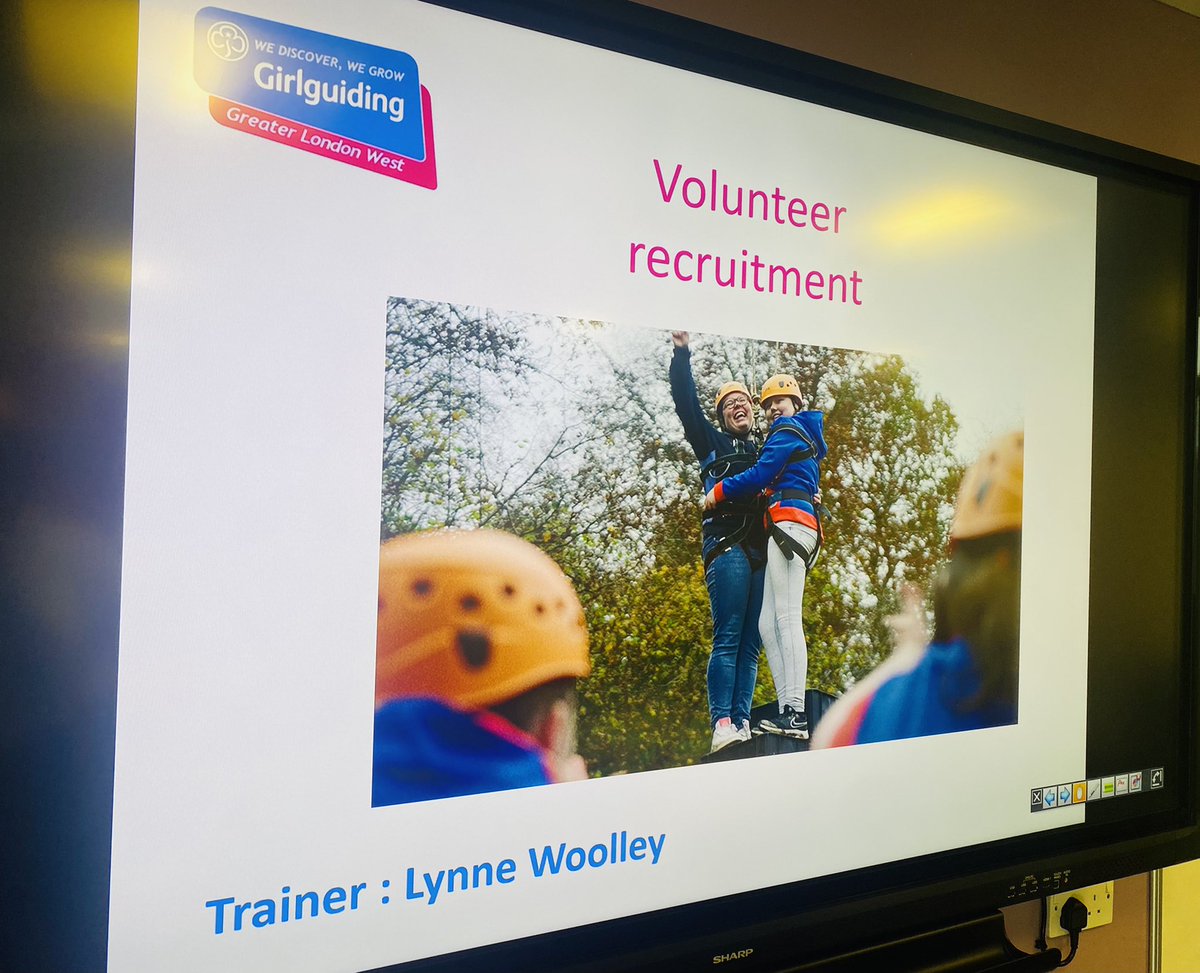 My badge arrived just in time for my first in person training event for three years!!! Recruiting volunteers training in morning & programme delivery in the afternoon with @GuidingGLW. Lots of great ideas shared and connections made #Programme #BeingOurBest #VolunteerRecruitment