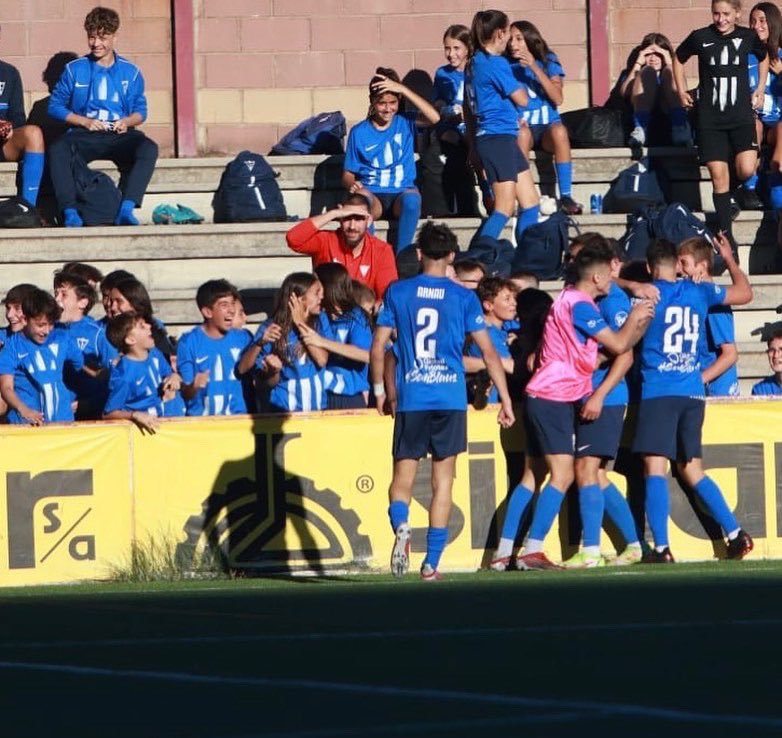CFIgualada_'s tweet photo. ‘EUFÒRIA 95 A LES COMES’

Un gol de Mallol, al darrer instant, dona un punt als blaus en la primera jornada de lliga!

#SomBlaus #SentimentBlau https://t.co/yvM53o0kW0
