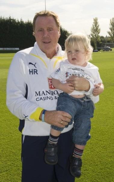_pintsizehero's tweet photo. They are three months between myself &amp; Help For Heroes.I started fundraising at the age of 13months old and raised an enormous amount of money for this charity  Wishing @helpforheroes a Happy 15th Birthday 🥳 #helpforheroes @lorrainekellysmith @antonycotton @Redknapp https://t.co/LiRYopEnL7