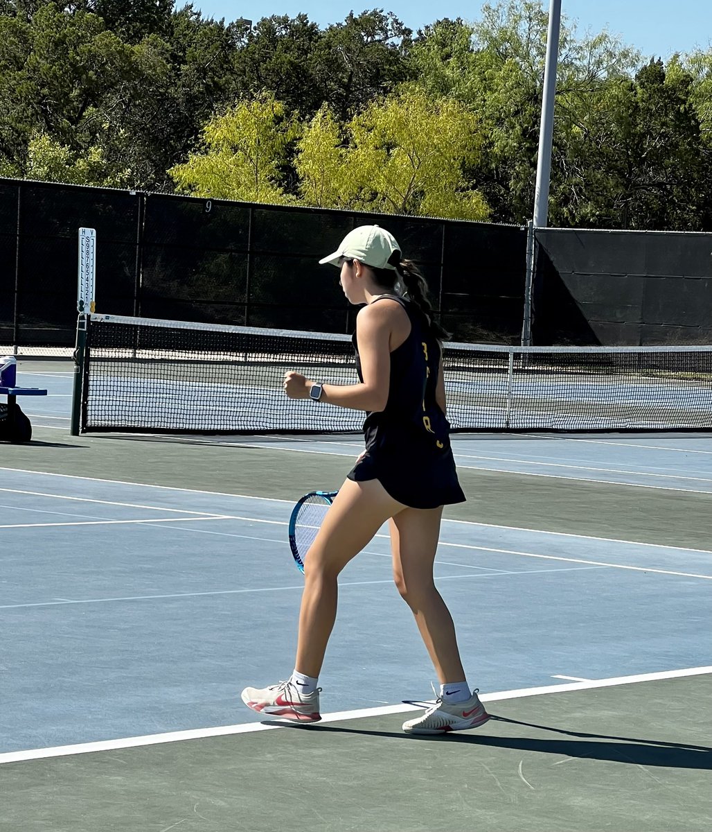We’ll tell the whole wide world this is Bear territory…#BFND #DefendTheDen <a href="/BrennanTennis/">Brennan Tennis</a>