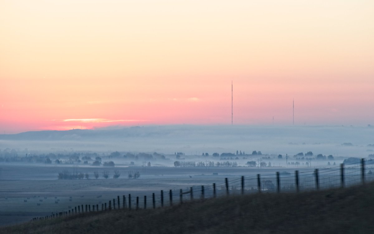 GeoKs's tweet photo. Passenger seat photography in response to the beautiful sunrise &amp; fog light conditions enjoyed while driving into #yyc this morning. #SaturdayMorning #sunrisephotography #October1st https://t.co/5Tys3tb9cu