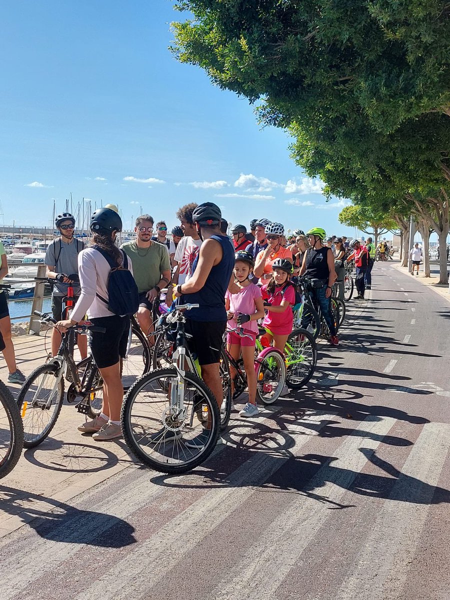 xiscod's tweet photo. Més de 250 persones han participat avui matí del #RodaBarris‼️
🪩Hem pogut gaudir d’un mati de luxe, de música i bon ambient grácies a @DjJuanCampos i amb el sorteig de premis, cortesia de @EMT_Palma i @Balearia!🛳
Moltissimes gràcies a tots i enhorabona, premiades i premiats‼️ https://t.co/iOP2zyr3vD
