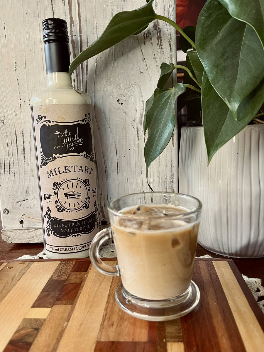 jana_rtf_'s tweet photo. Happy Internationale Coffee Day to all my fellow coffee-addicts #melktertjies #coffee https://t.co/dVFgldPwzA