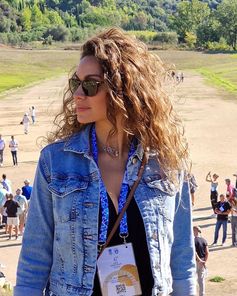 elysantoni's tweet photo. 𝒟𝑜𝓋𝑒 𝓉𝓊𝓉𝓉𝑜 𝑒𝒷𝒷𝑒 𝒾𝓃𝒾𝓏𝒾𝑜 🪄✨
𝘈𝘯𝘤𝘪𝘦𝘯𝘵 𝘖𝘭𝘺𝘮𝘱𝘪𝘢… 𝘛𝘩𝘦 𝘉𝘪𝘳𝘵𝘩𝘱𝘭𝘢𝘤𝘦 𝘰𝘧 𝘵𝘩𝘦 𝘖𝘭𝘺𝘮𝘱𝘪𝘤 𝘎𝘢𝘮𝘦𝘴 💓

📍𝘚𝘵𝘢𝘥𝘪𝘶𝘮
•
•
•
#ancientolympia #greece #olympicgames #eocseminar #42eocseminar  #stadium #ancientstadium #olympicflame https://t.co/KNSDYUnJpQ