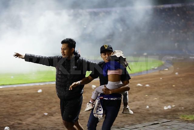Mesakne AREMA LICEK lek rusuh nginiki.