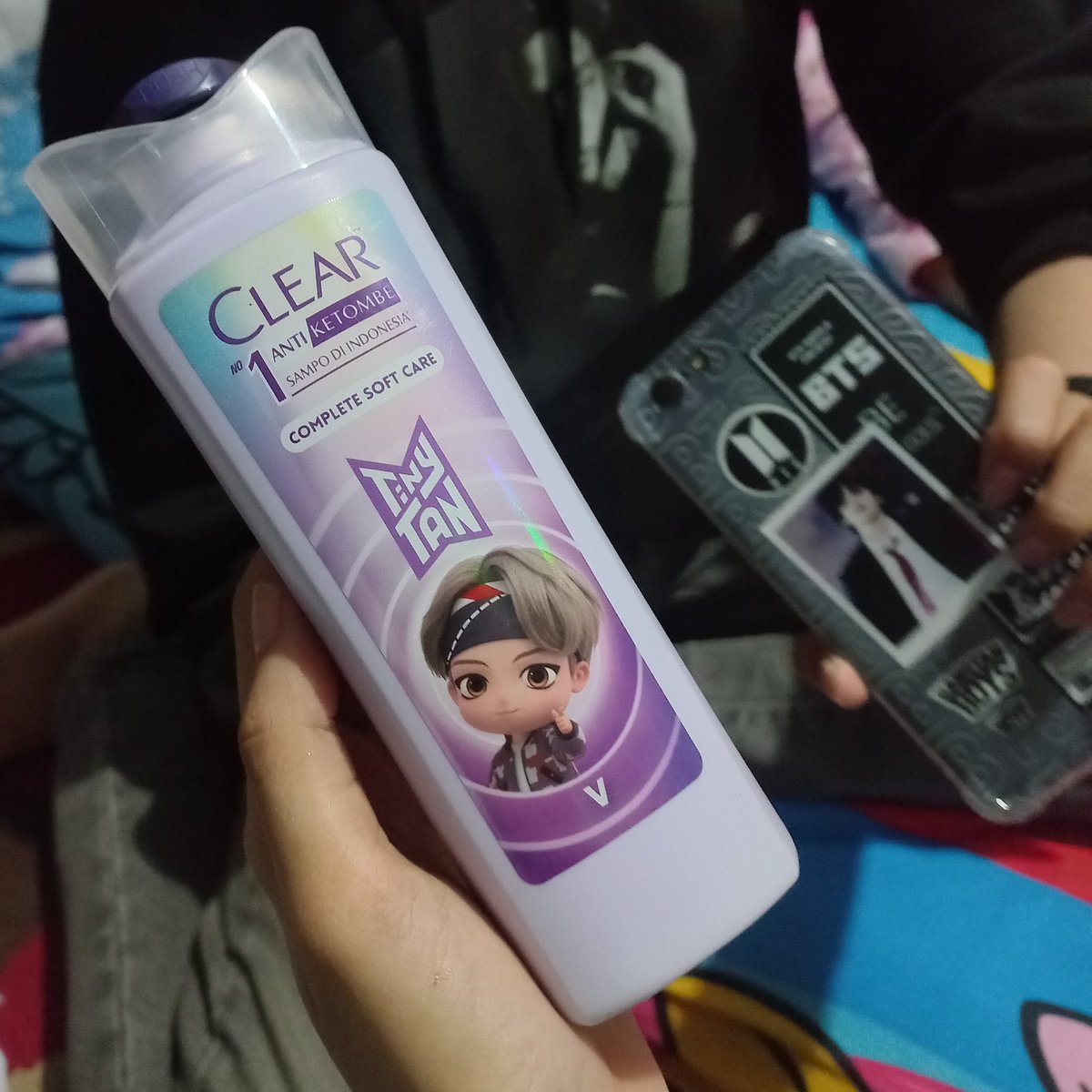 zhras_'s tweet photo. spesial untuk dia yg paling kim taehyung😂 #clearshampoo https://t.co/ekXSNXBlrx