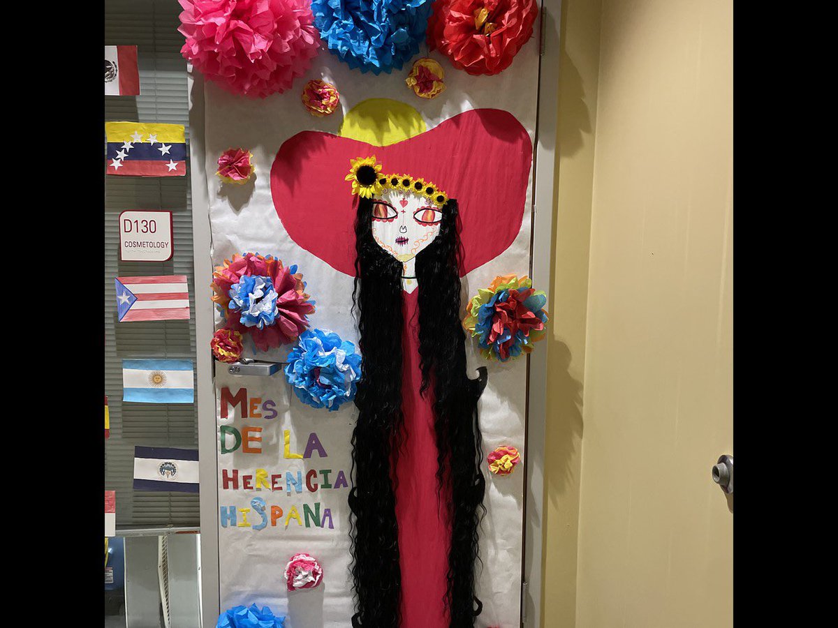 JessikaHearne's tweet photo. Celebrating #HispanicHeritageMonth @ManorSeniorHS #September15 ~ #October15 #DoorDecorationContest #Congratulations to the following #WinningClasses #MsMurphy #MsDiSimone #MrsWashington #MsPepin #MrMcPherson & our #CounselingTeam @SpencerAndreD @MikePerkins_PLC @AlejandroGongo1 https://t.co/90DH93zcUo
