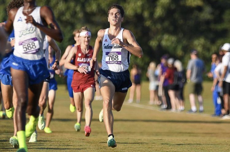 usixctrackfield's tweet photo. 🚨SCHOOL RECORD ALERT🚨 

Noah Hufnagel shatters the oldest school record in USI history running 23:36 for 8k! Previous record (23:43) was set 39 YEARS AGO by USI/GLVC Hall of Famer Jim Nolan!!🦅 #GoUSIEagles #USBeforeI @USIAthletics https://t.co/hMEB8MnZfC