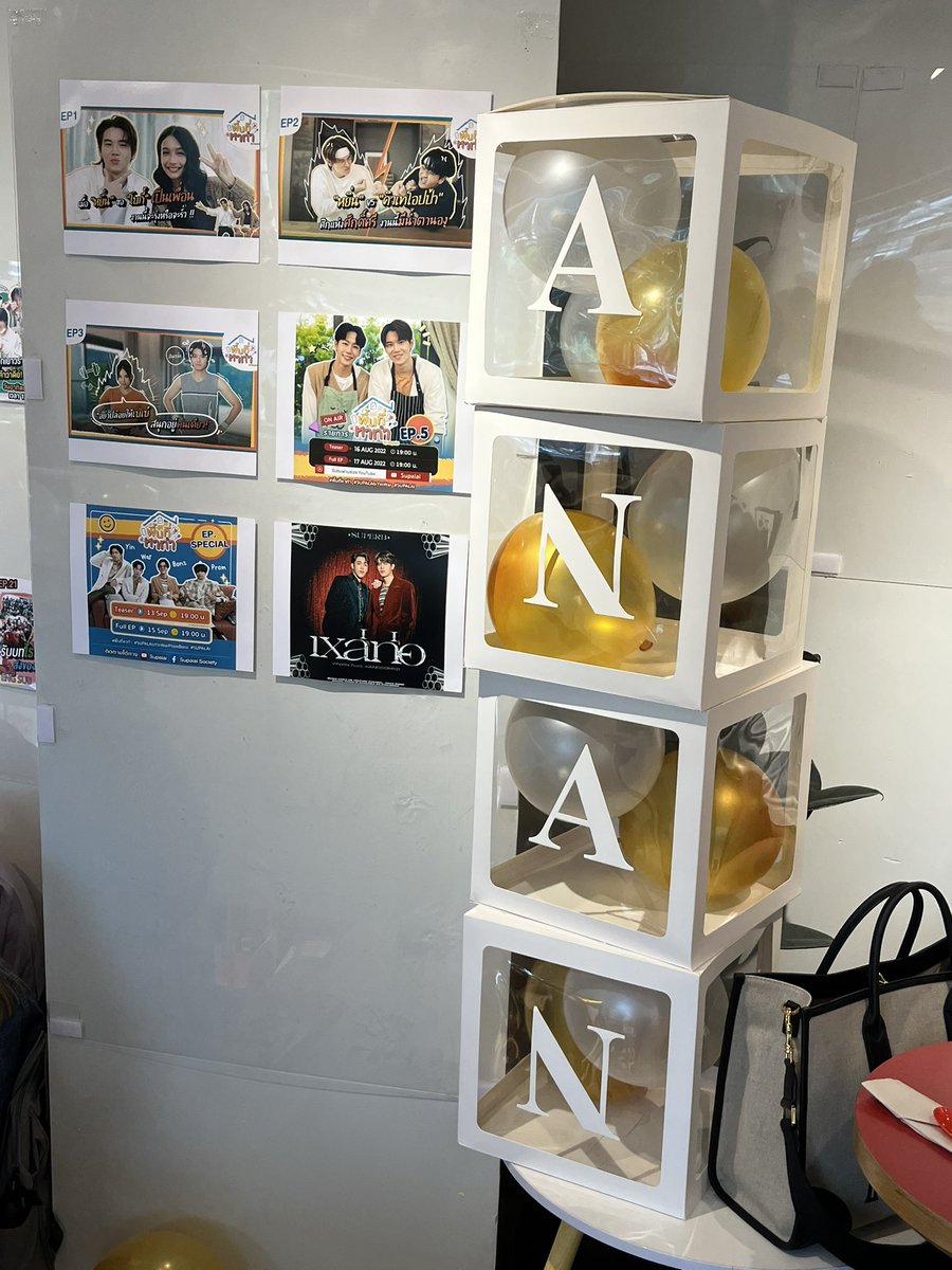 igx_sb's tweet photo. ร้านที่4 gradient toast cafe
#yinyiny_anw 
#24thHBDYinAnanday 
#GrowingUpTogetherWithYin https://t.co/MLZZV5EO0b