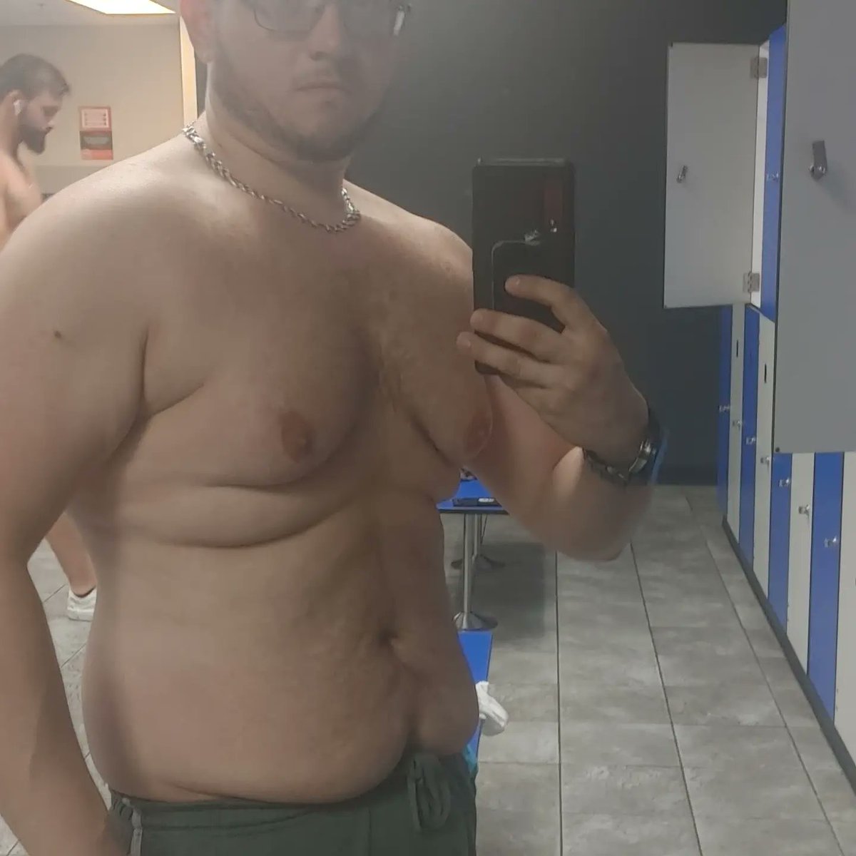 marcanthonyrobl's tweet photo. So my weight is 210 lbs and my body percent fat is 23.9%.💪 I am at my ideal weight for my body. My body percent fat may no longer be in the obese category I still have a long way to go. Also I want to thank everybody for compliments and all aspiring words to me. https://t.co/luwhkw3y5A