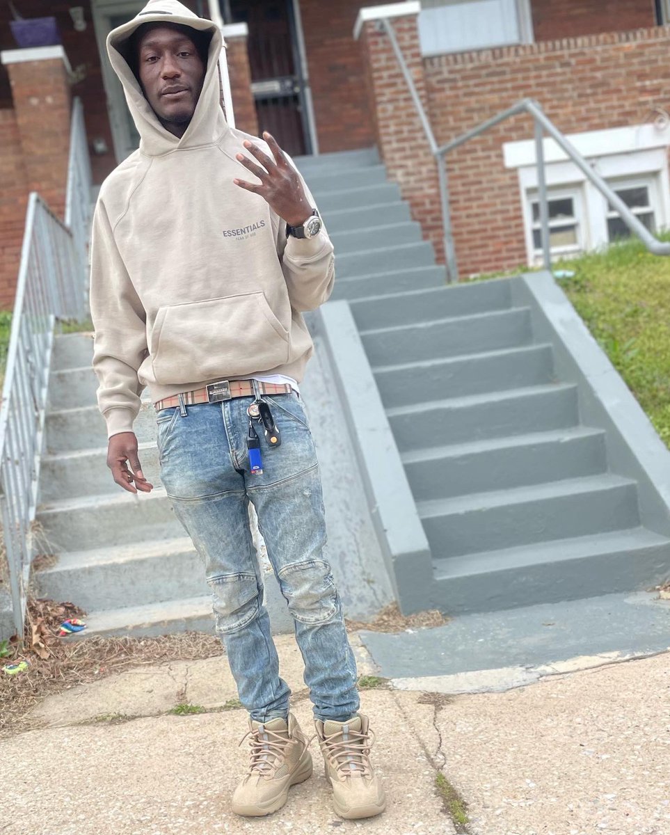 4eva23Way's tweet photo. Fear none of these bitch niggas‼️
Fear God Only 😈 #NFB🖤 #23Way💙 #FreeDaMembers💙🔓 https://t.co/F9TlLu5tAN