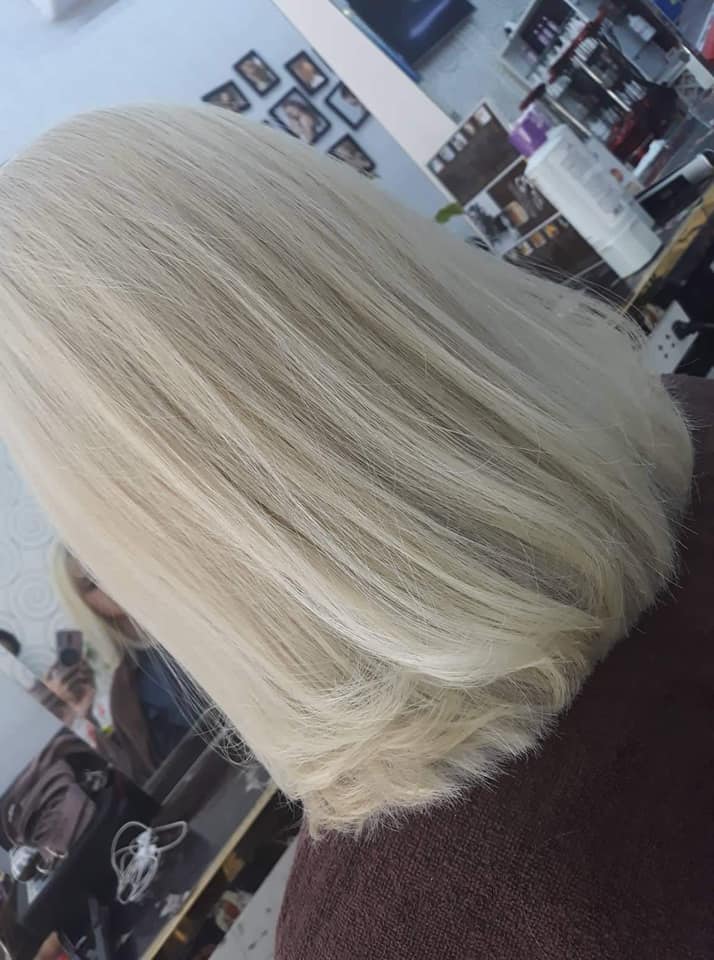 Raywell_es's tweet photo. Nuevos productos Raywell, OXIGEN ANTIYELLOW Raywell perfumada para tus coloraciones
#raywell #antiamarillo #nuevosproductosraywell #hairdresser #oxigen #coloracion #haircut #professional #calidadmaxima https://t.co/Gc8zUgJaTe