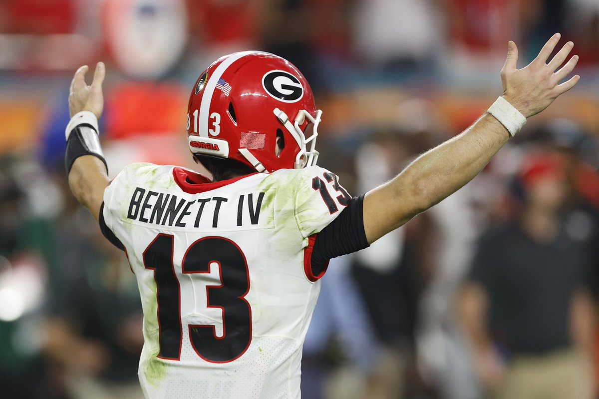 SatDownSouth's tweet photo. Georgia is officially the only FBS team who has not trailed this season. https://t.co/HIlTcFOgCu