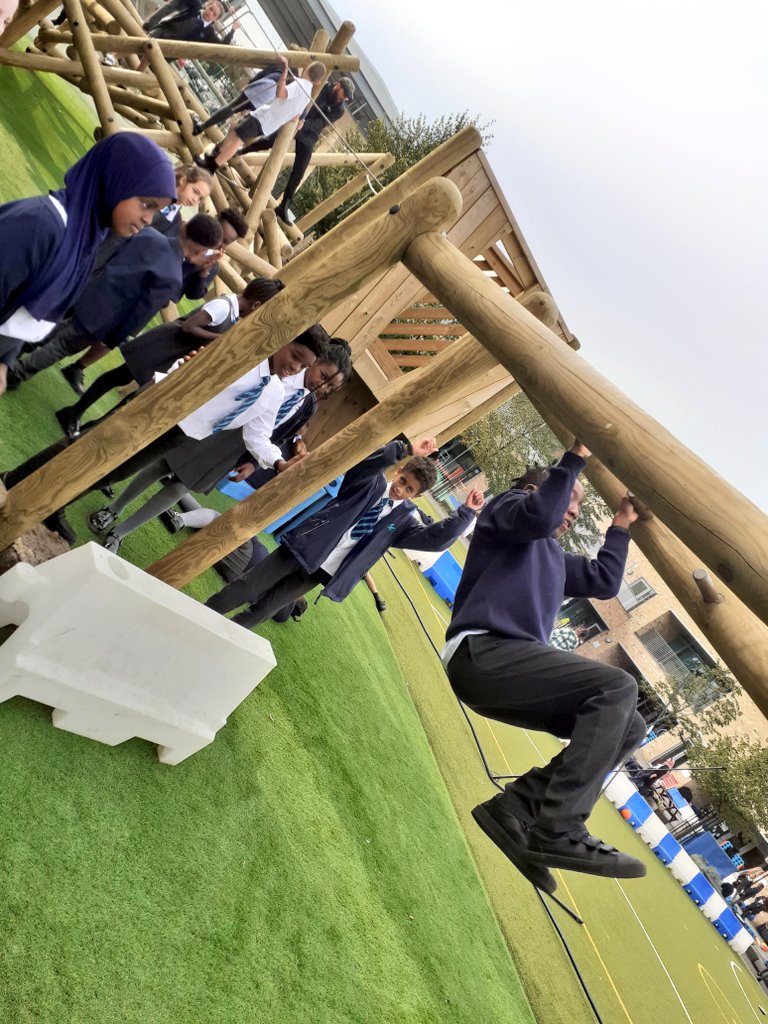 FloreatWands's tweet photo. You are never too young to climb...
#spottheteacher
#character https://t.co/lC7oQQuoNu