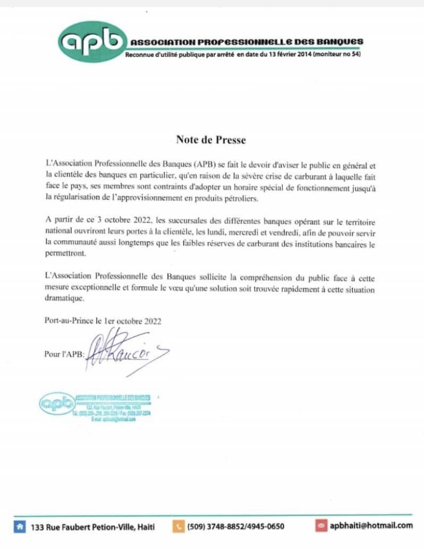 MARADIOFM's tweet photo. Les Banques commerciales fonctionneront à partir du 3 octobre 3 fois par semaine .Lundi ,mercredi et vendredi en raison de la crise du carburant.#RFMINFO https://t.co/1C04RB6nAo