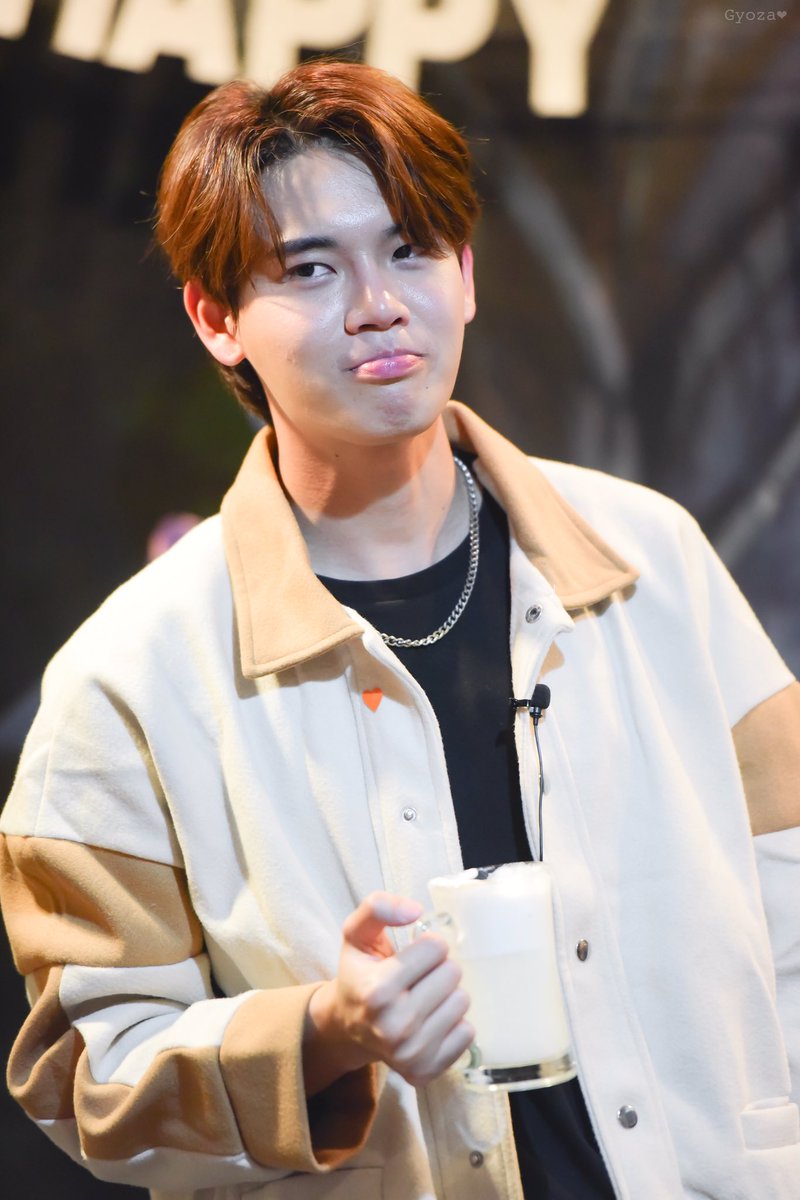 Gyoza_Panpug's tweet photo. อาการมันเป็นยังไง ไหนเล่าสิ
@yinyin_anw #yinyin_anw 
#24thHBDYinAnanday 
#Yinyin24thBDProject2022 https://t.co/opjr6VnxU4