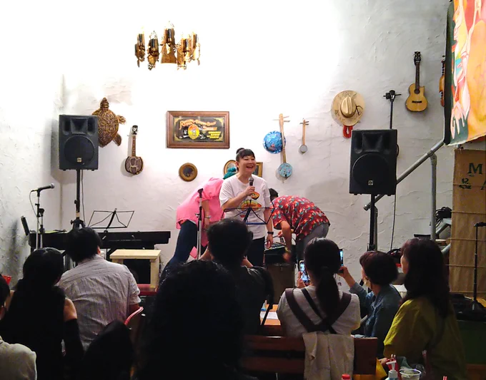 先週?先々週?梅田阪急さんで知り合った、お笑い芸人 #ハイカロリーズ のライブに髪留めと行ってきました。ゆっきーさんまじいい人。めっちゃ元気を貰いました。人に元気や笑顔を伝えられる人って本当に尊敬する。「まじで来てくれはったーん?!いやー太っちゃう!」って言われたw最高でした。 