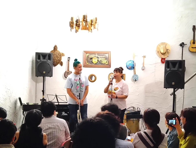 先週?先々週?梅田阪急さんで知り合った、お笑い芸人 #ハイカロリーズ のライブに髪留めと行ってきました。ゆっきーさんまじいい人。めっちゃ元気を貰いました。人に元気や笑顔を伝えられる人って本当に尊敬する。「まじで来てくれはったーん?!いやー太っちゃう!」って言われたw最高でした。 