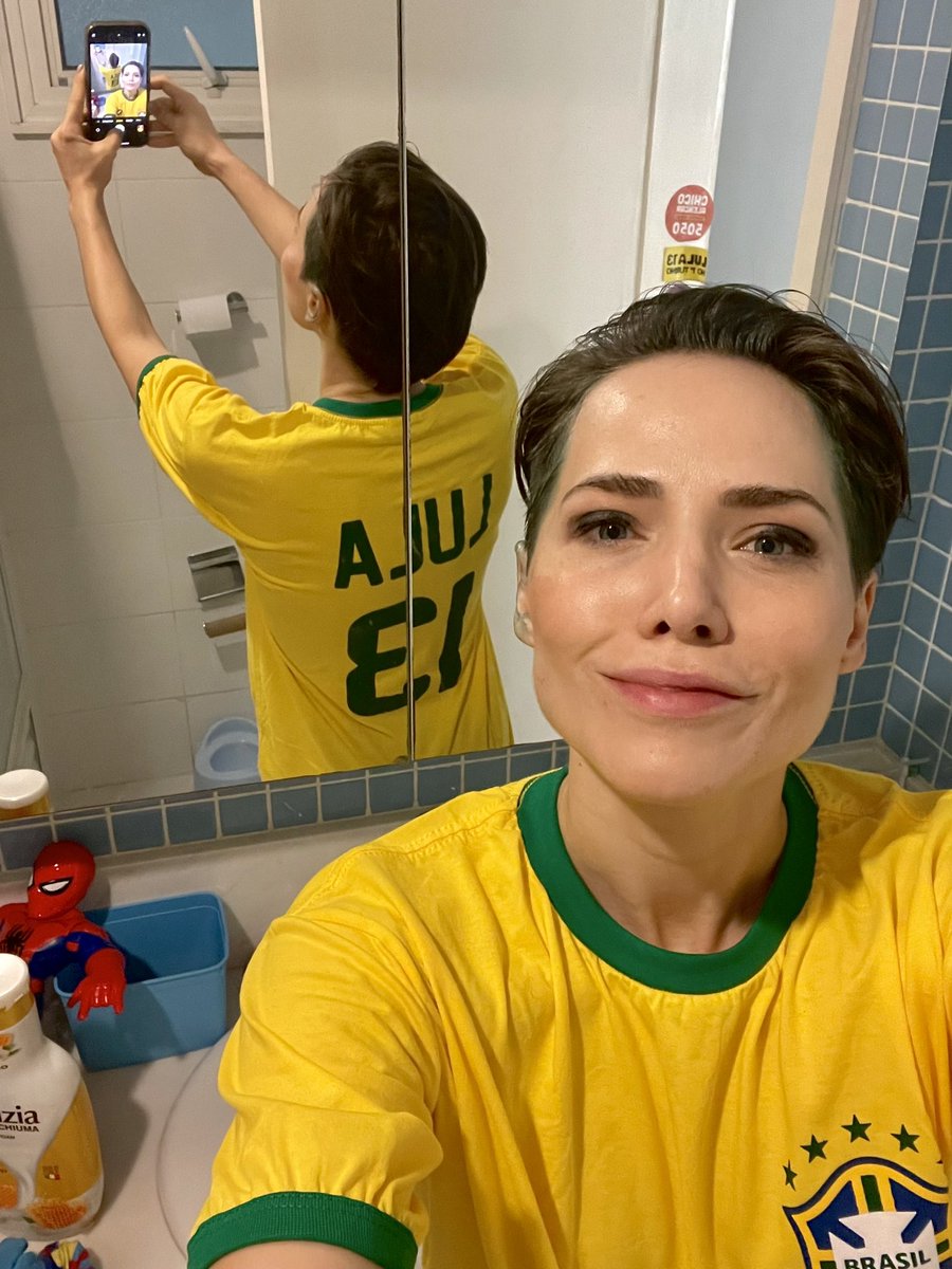 Bom dia pra você que votar com a camisa certa ❤️💛💚