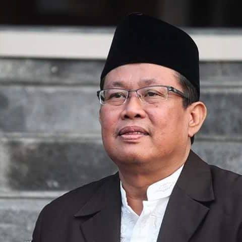 DUKA SANGAT MENDALAM

أنا لله وانا اليه راجعون
Telah wafat baru saja KHM. Dian Nafi. ( Pengasuh PP. Al Muayyad Windan- Ketua RMI PBNU)

Semoga almarhum Drs. KH. Dian Nafi pinaringan welas asih lan pangapura saking ngarsanipun Gusti Allah, saha kapundut kanti Husnul Khatimah...