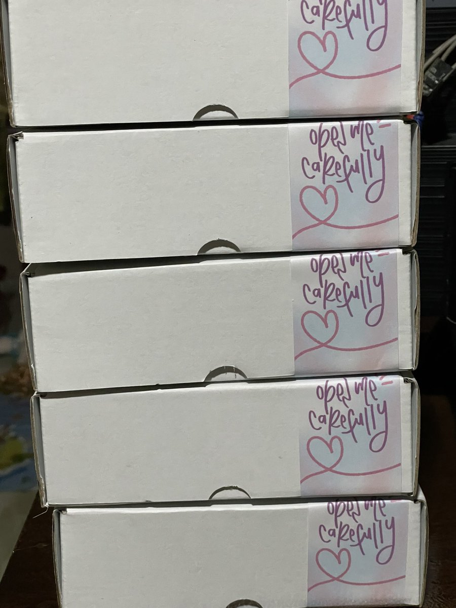 haulsai's tweet photo. #saipdates 

. . . finished packing all items to be shipped out on monday thank u sm for waiting. https://t.co/pU704VnQRV