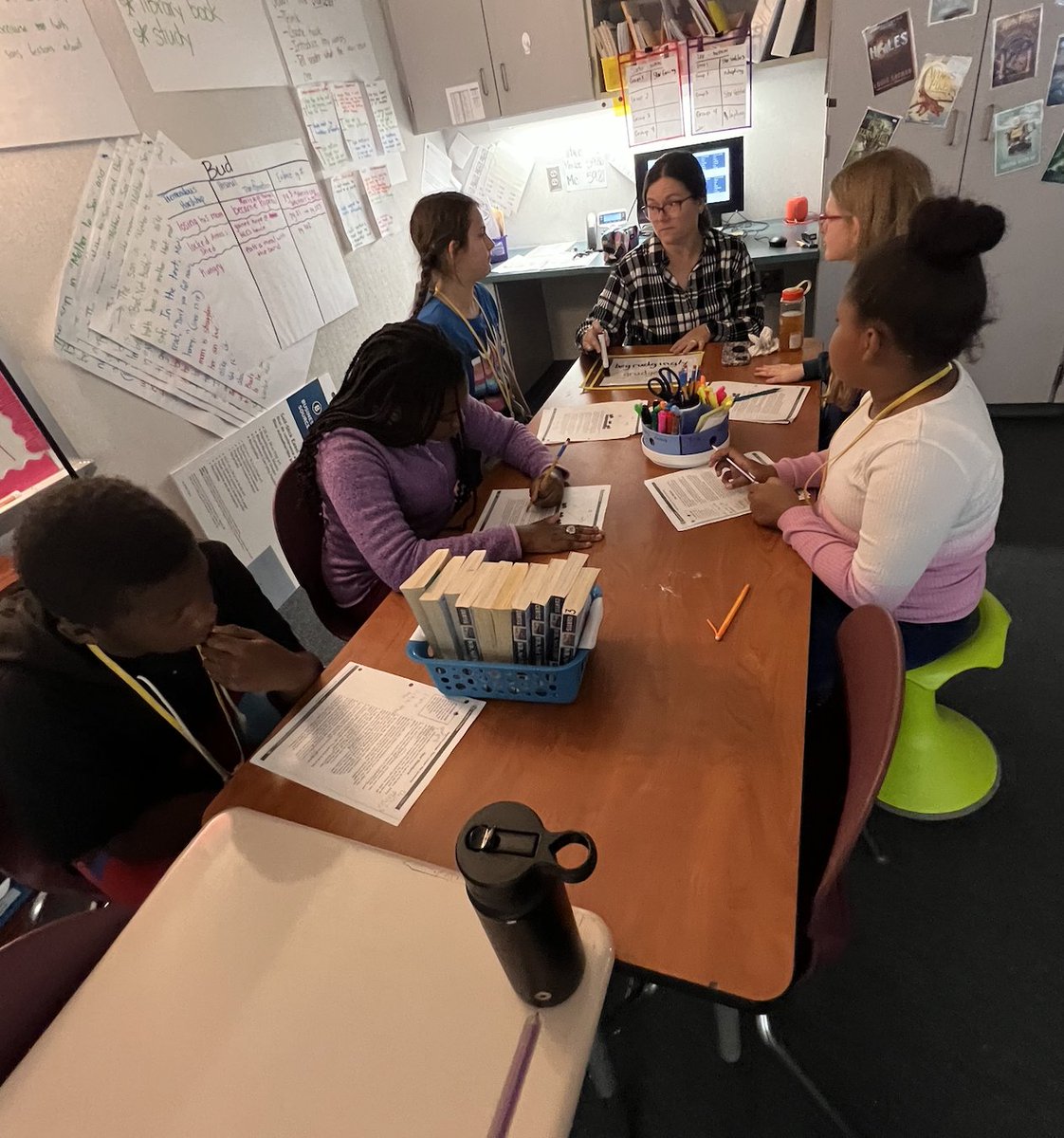 AvonISWest tweet media