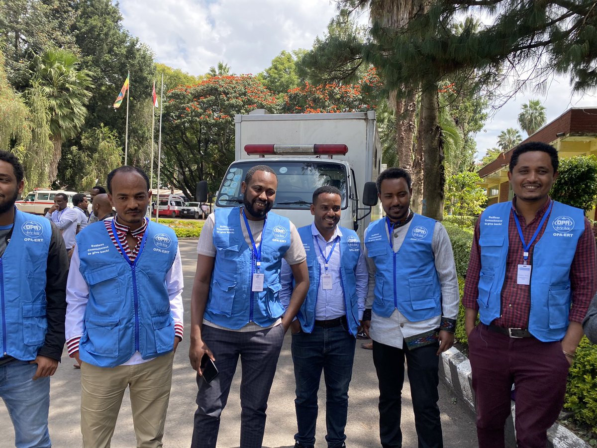 oromiaphysician's tweet photo. Gareen Yaalii Hatattamaa Waldaa Hakimoota Oromiyaa nagaan Bishooftuu gaheera
Irreecha nagaa fi milkii!

Safely arrived Bishoftu to give emergency medical services 
OPA Emergency Response Team
Happy Irrecha! https://t.co/PpVJkQO0bi