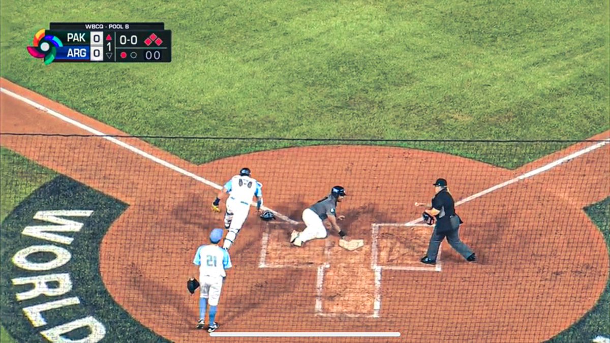 BaseballOntario's tweet image. BREAKING BARRIERS: Congratulations to our own Lisa Turbitt for being the first female umpire to work the @WBCBaseball when she worked the plate during the Pakistan, Argentina WBC Qualifier!

#OBAProud • #GrowingTheGame