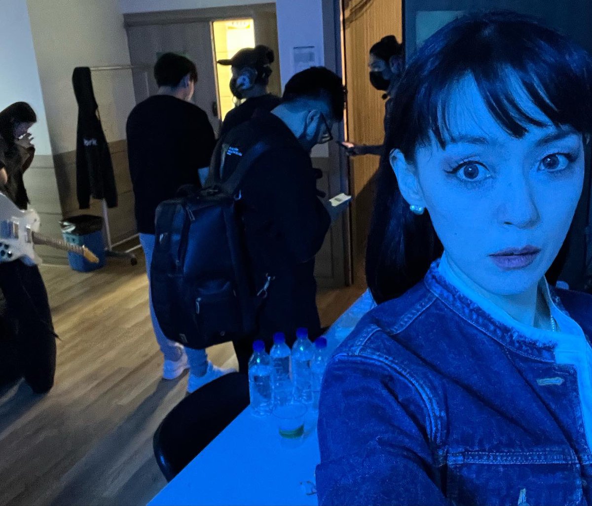 love_yuna's tweet photo. #오늘의_자우림
과 #파란불_방

#분당파크콘서트 감사합니다. 
🔥🔥🔥🔥🔥🔥💜💜💜 https://t.co/qNXs59KOYO