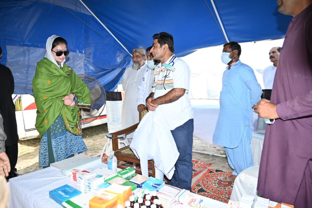 AseefaBZ's tweet photo. One constant I saw in every camp is how much these women depend on BISP. During the floods direct cash transfers have been the most effective form of support. It needs to be continued &expanded to ensure these women have the financial independence to shape their own lives #Moro https://t.co/6DVIByKB7e