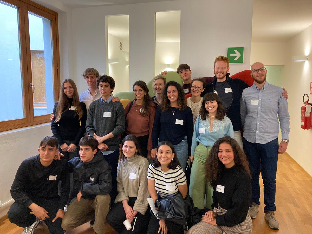 credo_unisi's tweet photo. Stimulating conversations, lots of ideas, young people... Great experience yesterday afternoon!
We'd like to thank all the people who contributed to make this World Café work👏#brightnight2022
A follow-up activity will come out soon👀 https://t.co/JCv2RAZMxz