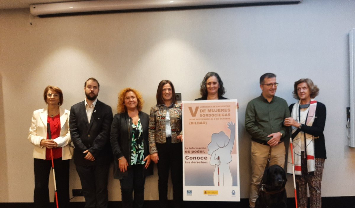 Agradecemos a <a href="/ONCEuskadi/">ONCE Euskadi</a> , <a href="/bilbao_udala/">Bilbao [Udala - Ayuntamiento]</a> ,@B_Artolazabal ,<a href="/BerdintasunEJGV/">BerdintasunEJGV</a>, <a href="/AsocideEuskadi/">ASOCIDE EUSKADI</a> , <a href="/BioBerdintasuna/">Bilbao Berdintasuna</a> y <a href="/FASOCIDE/">FASOCIDE</a> que nos hayan acompañado durante la apertura de las V Jornadas de Encuentro de Mujeres Sordociegas en Bilbao
