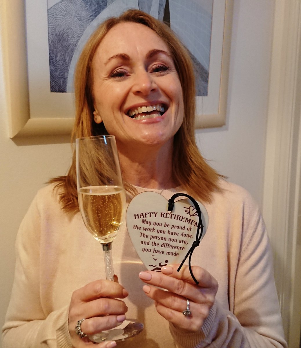 MartineScannel1's tweet photo. 1986 and I start my career, 36 years later and I've now retired. I've had an amazing and exciting career working in different countries across the globe, both private and the public. Thank you to all those who supported my journey. 
#Retirement #Newpassions #Newadventures https://t.co/zxWWVfPsku