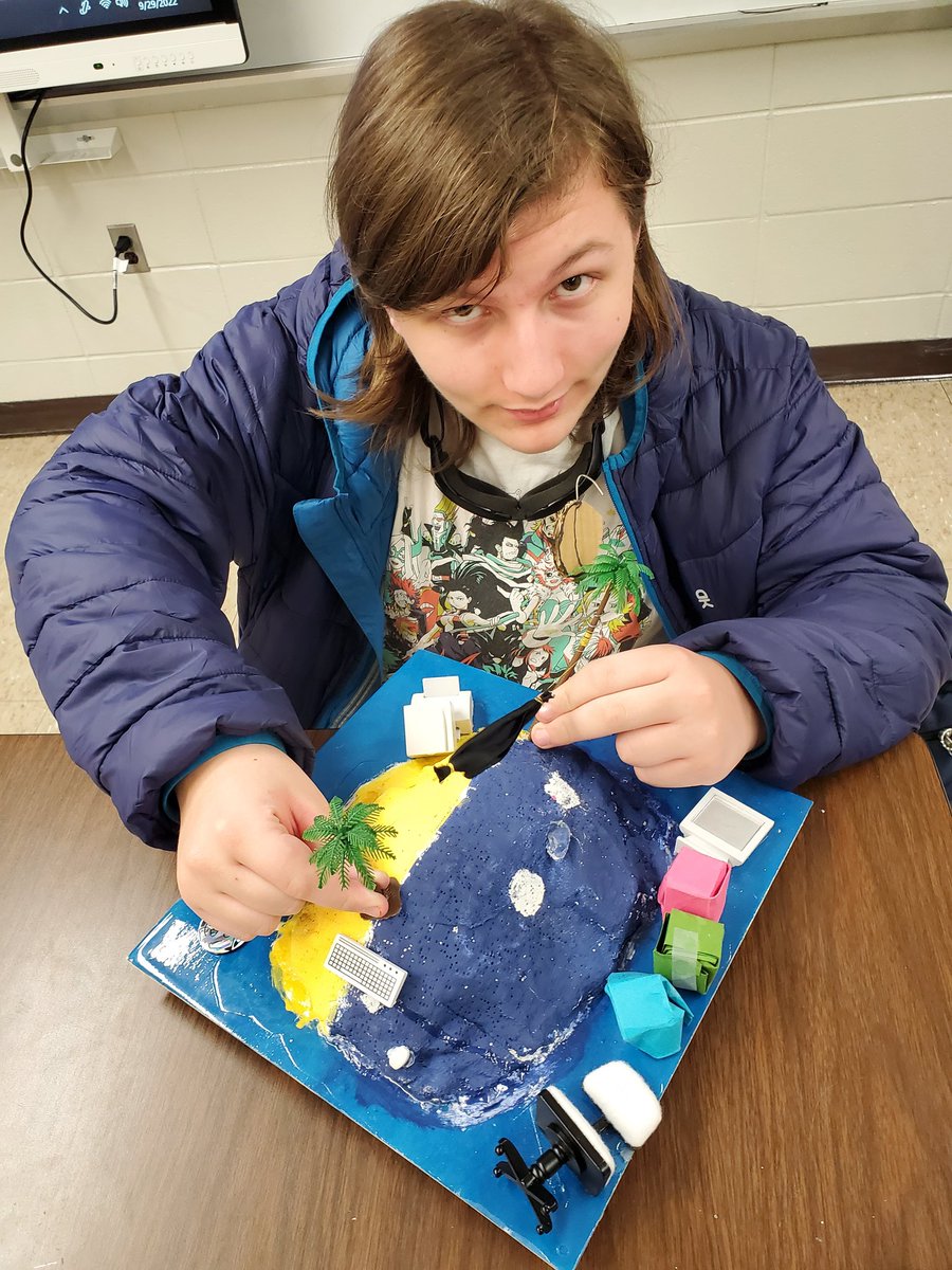 Projects are so cool! <a href="/terrylthompson6/">Terry Thompson</a> <a href="/SchoolRossville/">Rossville School Foundation</a> <a href="/RossvilleSchool/">Rossville Schools</a>