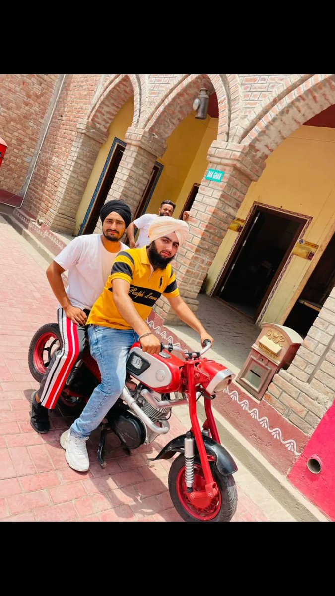 bdhillon855's tweet photo. ਸਾਰੀ ਖੇਡ ਏ ਲਫ਼ਜ਼ਾ ਦੀ 
ਕੋਈ ਪਿਆਰ ਦੇ ਭਰੇ ਹੁੰਗਾਰੇ
ਕੋਈ ਸੱਟ ਦਿਲਾਂ  ਤੇ ਮਾਰੇ https://t.co/OZLIfAOD89