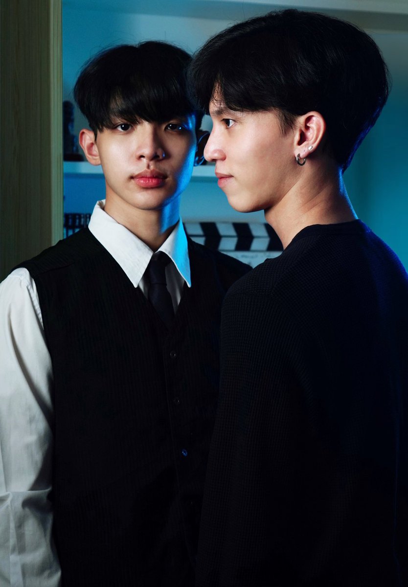 FRIENDSTUBE__'s tweet photo. 🤫 มาแอบบอกใบ้ Reaction เรื่องถัดไปของพวกเราค้าบบบ 💜

กดซับไว้ จะได้ไม่พลาดนะทุกคน! https://t.co/0wyI8mApOs
#FRIENDSTUBE https://t.co/Ic158ldJCy