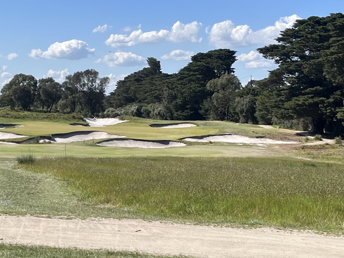 AndrewKirbyGolf's tweet photo. 16 East at Royal Melbourne East
Right bunker now restored to the Russell original, along with the back middle pot
New path to the right
Tea tree removed right
A great hole made even better 👌
#alexrussell
#rmgc https://t.co/Xv6OMUGI1Q