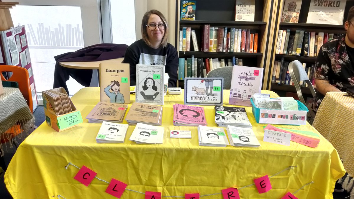 Our wonderful zine makers in the City Library (as you turn right from the stairs). Photo 1 - @bex_purple Photo 2 - T: @CC_illustrates Photo 3 - @chris.printed.this Photo 4 - @claireobdraws #BZF2022 #bradford2025