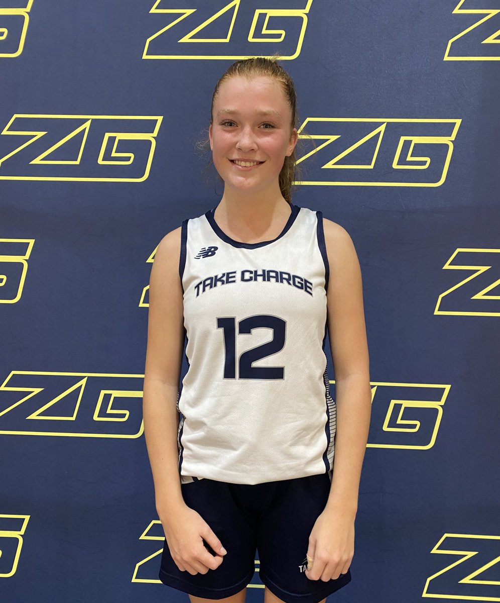 Congratulations to Sasha of <a href="/TakeChargeHoops/">TakeChargeAthletics</a> on winning #ZGPOTG at #ZGNERR 👏👏 A huge 2nd half performance helped push her team to start the weekend off 1-0 👌